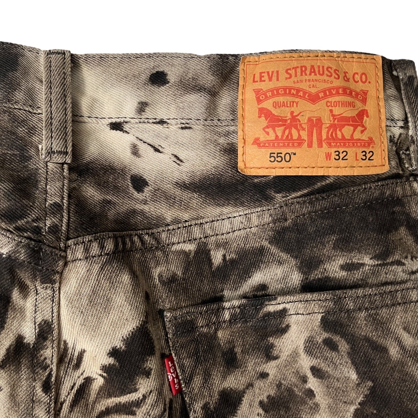 Levi's 550 Relaxed Fit Jeans in Induction / 32" x 32"