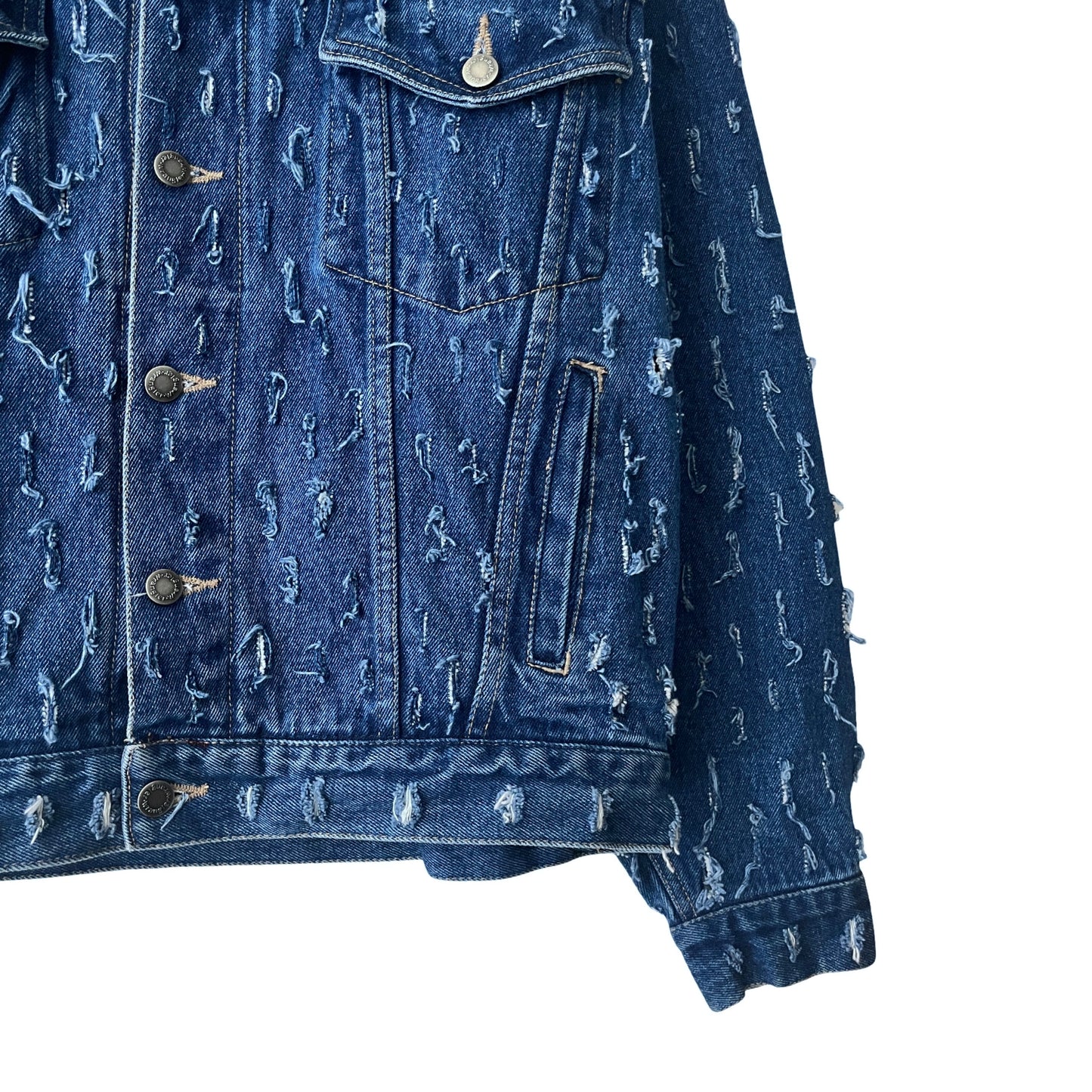 Wrangler Denim Trucker Jacket (distressed) in Deep / MEDIUM