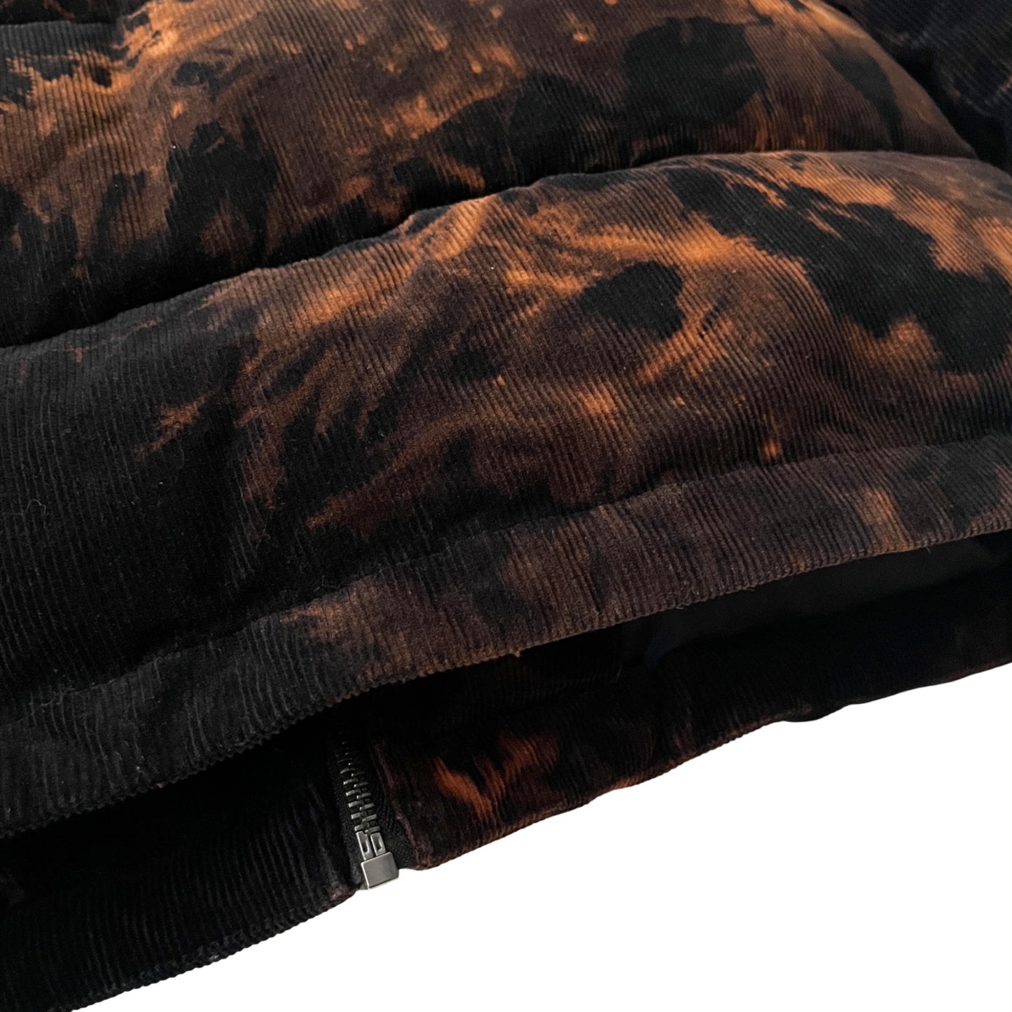 Levi's Corduroy Puffer Jacket in Embers / LARGE (Women)