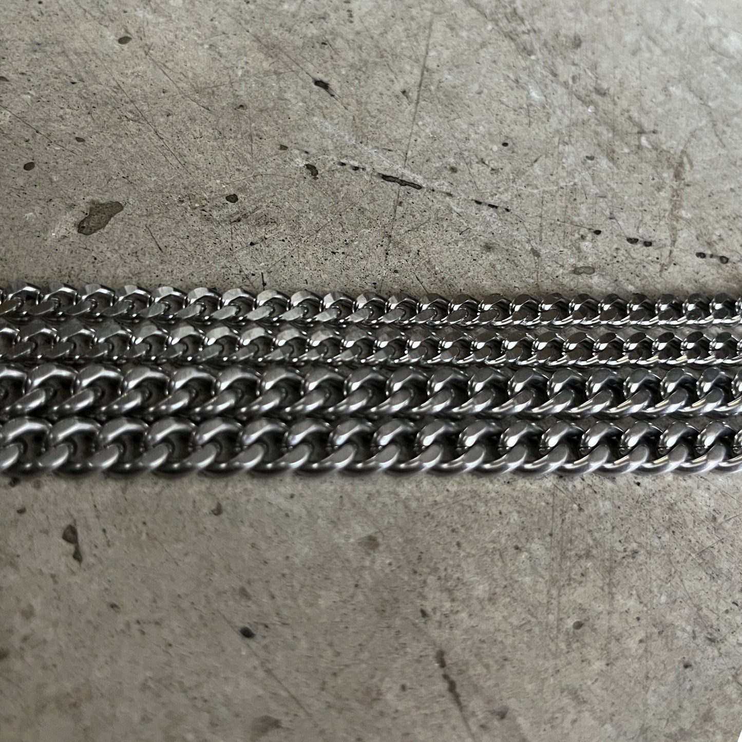 Forge Neck Chain in Stainless Steel / MULTIPLE SIZES