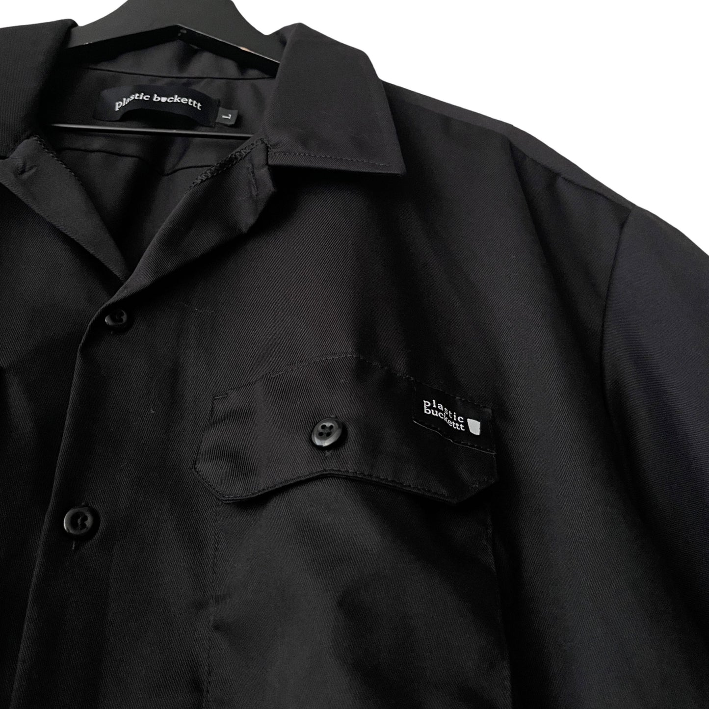 Loose Fit Cropped Work Shirt in Jet Black / MULTIPLE SIZES