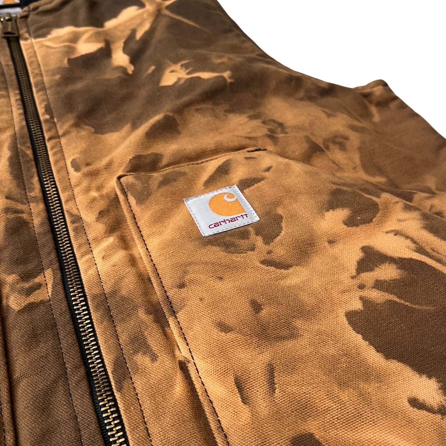 Carhartt Insulated Canvas Vest in Sandstone / MEDIUM