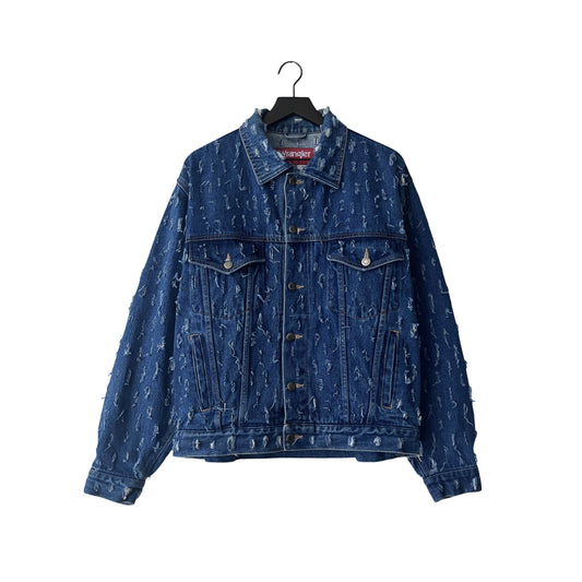 Wrangler Denim Trucker Jacket (distressed) in Deep / MEDIUM