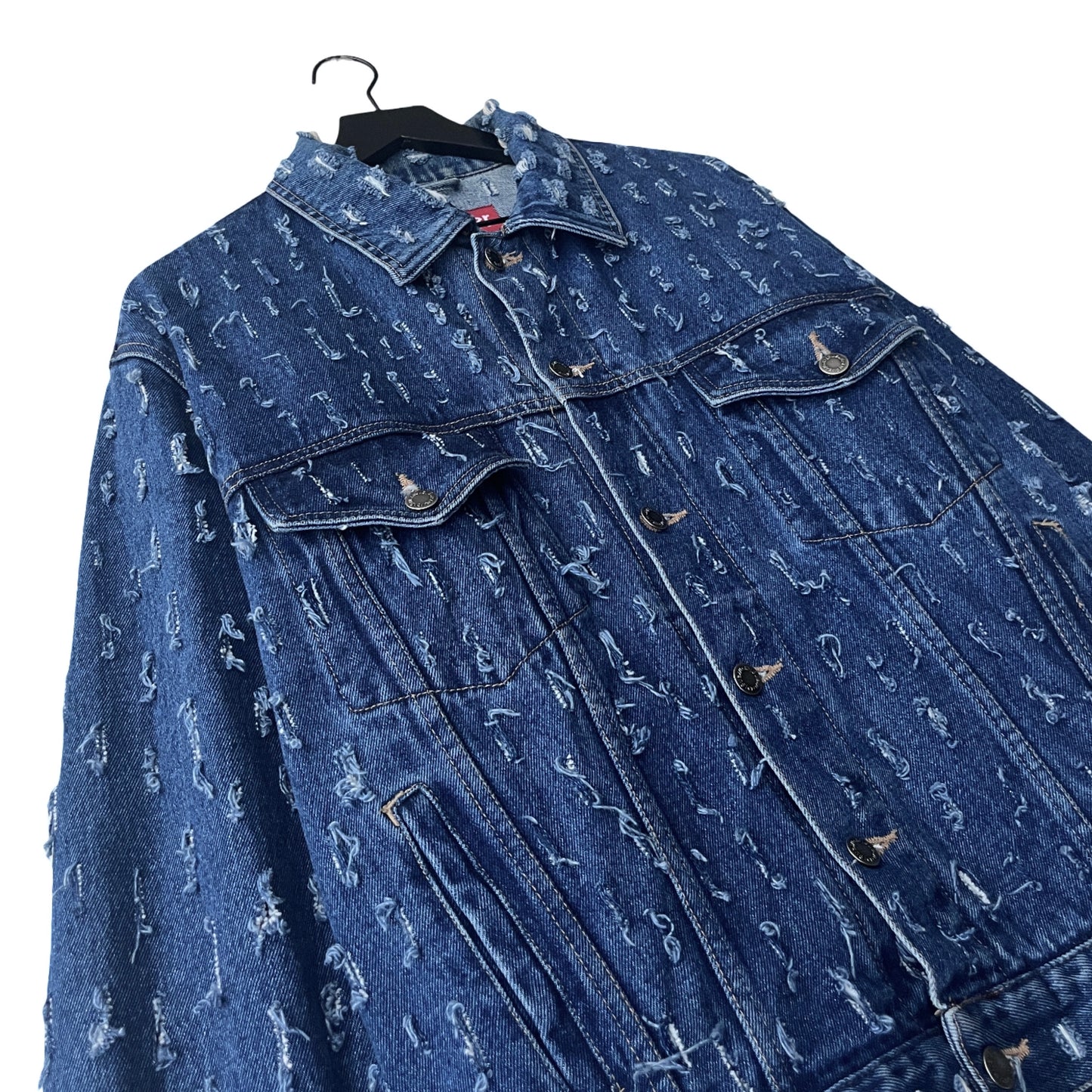 Wrangler Denim Trucker Jacket (distressed) in Deep / MEDIUM