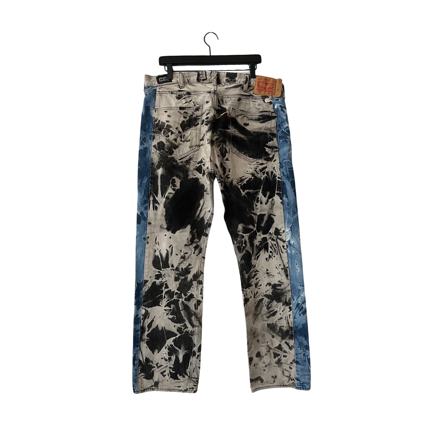 Levi's 501 (Reworked) Split Tone Jeans in Illusion / 38" x 32"