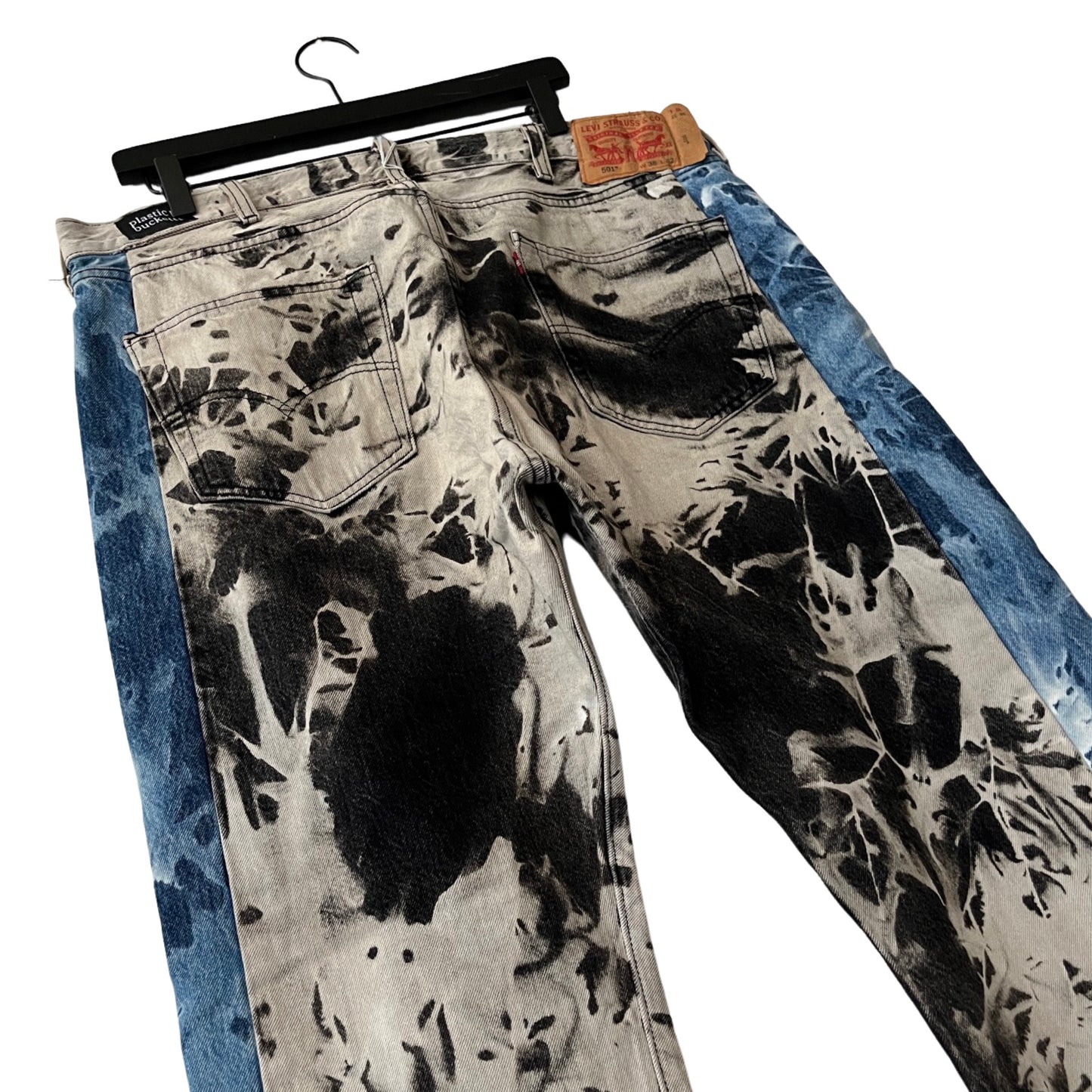 Levi's 501 (Reworked) Split Tone Jeans in Illusion / 38" x 32"